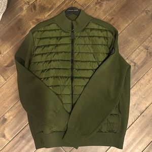 Never worn, brand new Canada Goose Men’s HyBridge Knot Down Jacket Black Label